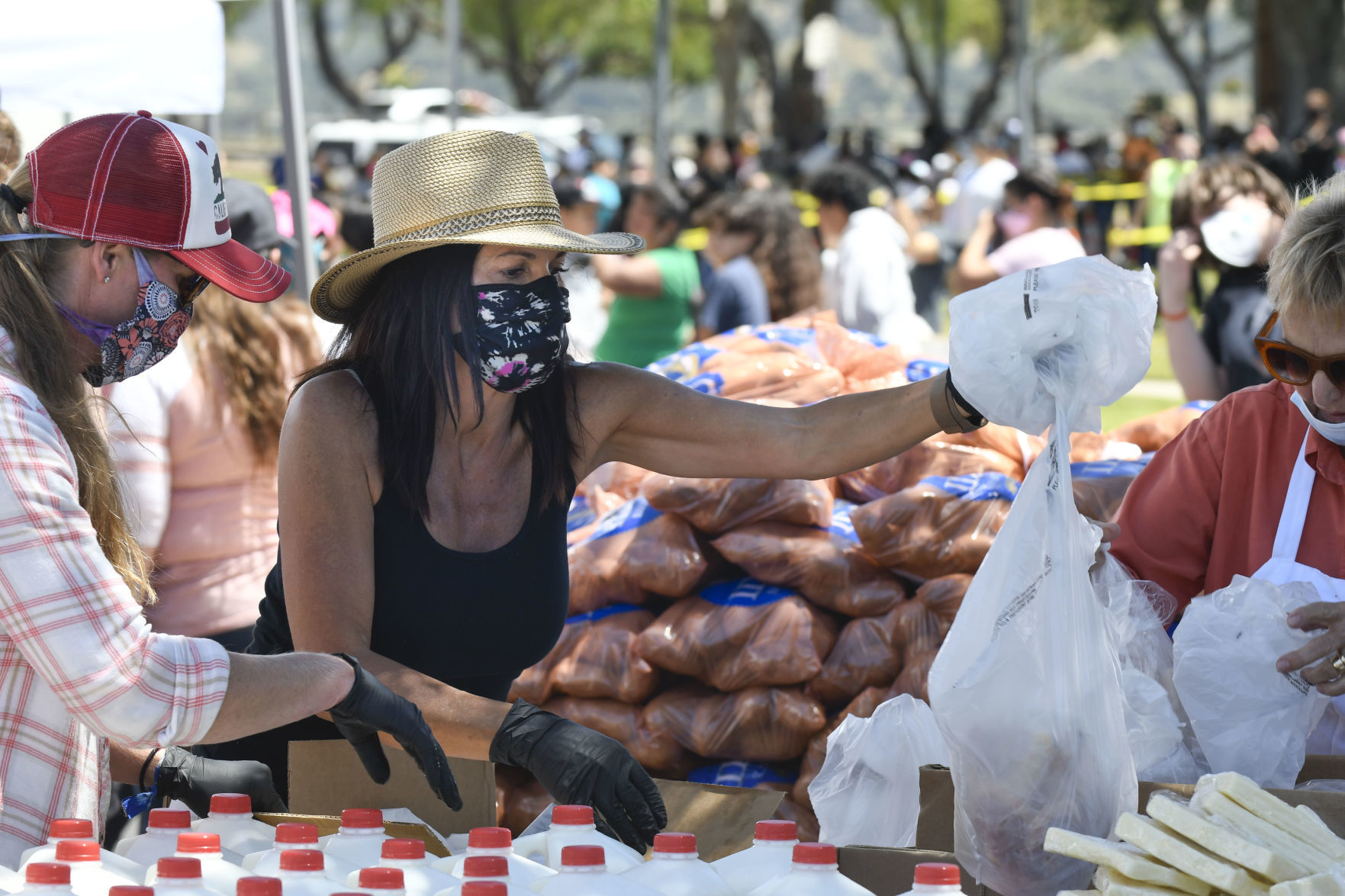 052120 River of Giving 05.jpg